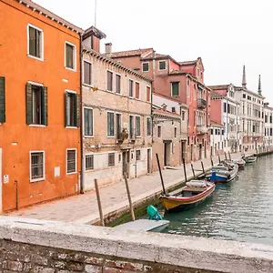  Apartment Madonna Dell'orto 3526 Italy